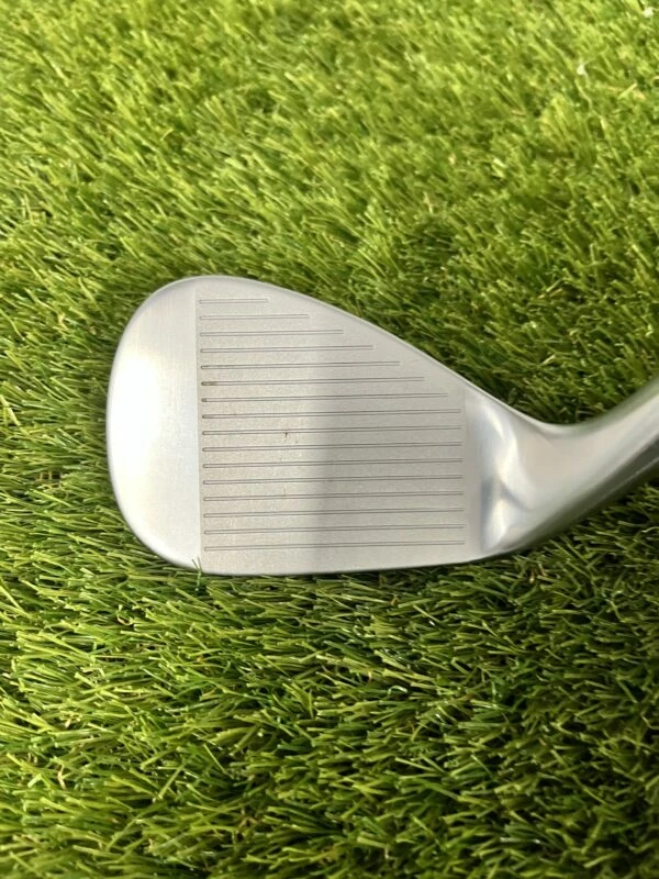 TaylorMade Milled Grind 52° Wedge//Wedge Flex 2 TaylorMade Milled Grind 52° Wedge//Wedge Flex - Image 2