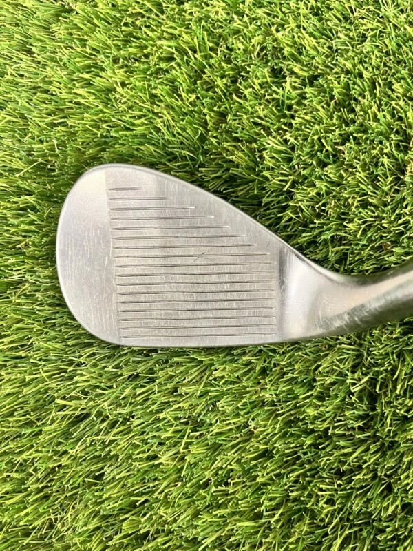 Titleist Vokey SM8 54° Gun Metal Wedge//Wedge Flex 2 Titleist Vokey SM8 54° Gun Metal Wedge//Wedge Flex - Image 2