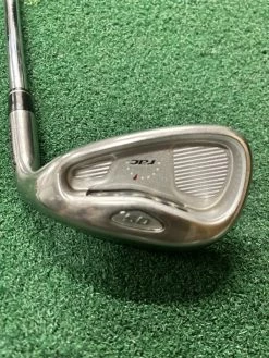 Taylormade Rac OS PW // Reg