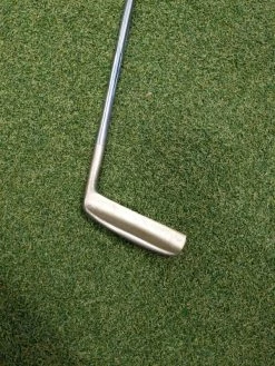 Mizuno 8202 Blade Putter 6 Mizuno 8202 Blade Putter -Fairway Woods Sales Shop 16541577679318913738625147559177 600x800 1