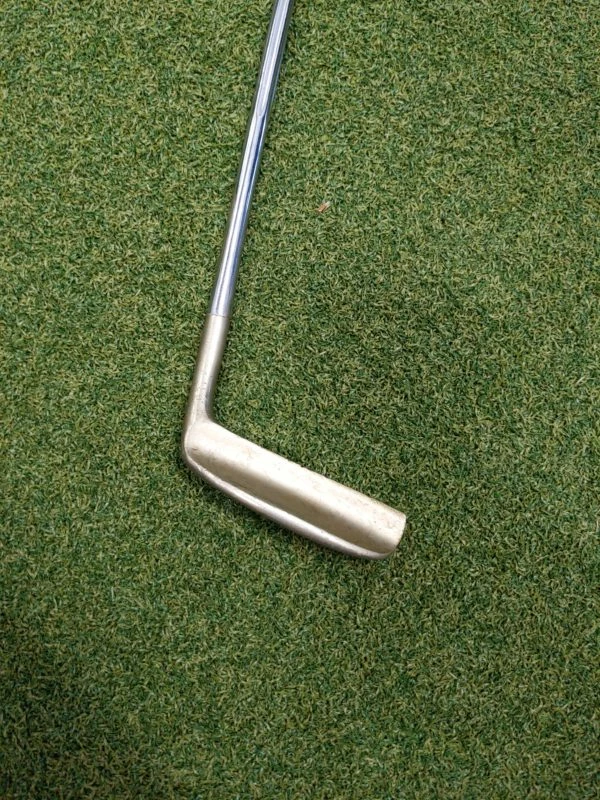 Mizuno 8202 Blade Putter 3 Mizuno 8202 Blade Putter - Image 3