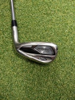 Titleist AP1 P Wedge 718 // Reg
