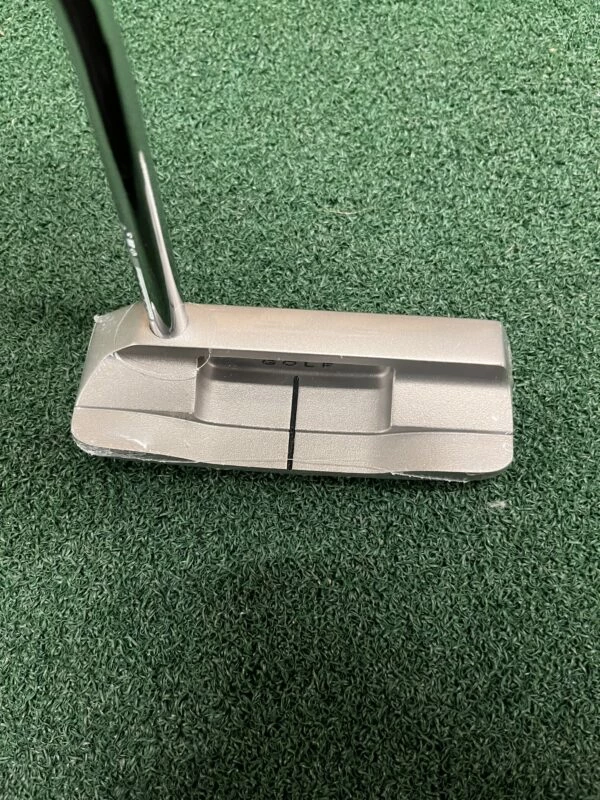Cleveland Huntington Beach Soft 8 Putter 3 Cleveland Huntington Beach Soft 8 Putter - Image 3