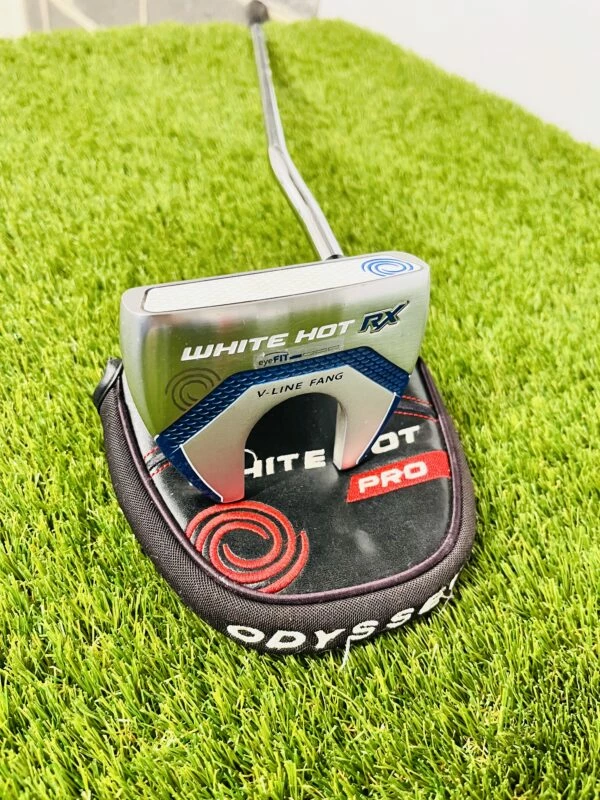 Odyssey White Hot V – Line Fang Putter 1 Odyssey White Hot V – Line Fang Putter