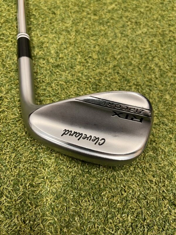 Cleveland RTX Zipcore 48°Mid Wedge//Wedge Flex 1 Cleveland RTX Zipcore 48°Mid Wedge//Wedge Flex