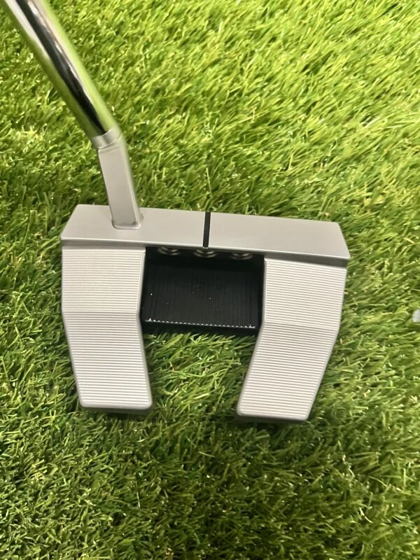 Scotty Cameron Phantom 5.5 // 34″ 3 Scotty Cameron Phantom 5.5 // 34″ - Image 3