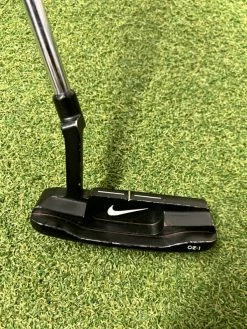 Nike OZ1 Putter 6 Nike OZ1 Putter -Fairway Woods Sales Shop D23FE5A5 8BFC 4B2A B166 978CB56A1EA5 600x800 1