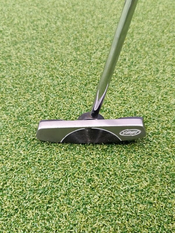 Yes! C-Groove Amy // 33″ 2 Yes! C-Groove Amy // 33″ - Image 2