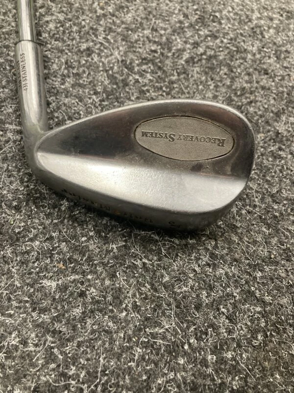 Golf Master 64° Wedge 1 Golf Master 64° Wedge