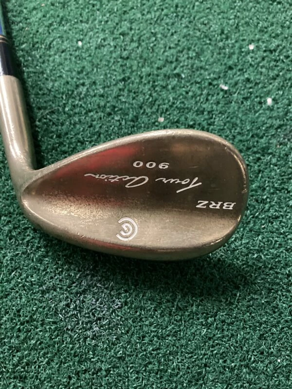 Cleveland Tour Action 900 BRZ 56° (Gold) 1 Cleveland Tour Action 900 BRZ 56° (Gold)