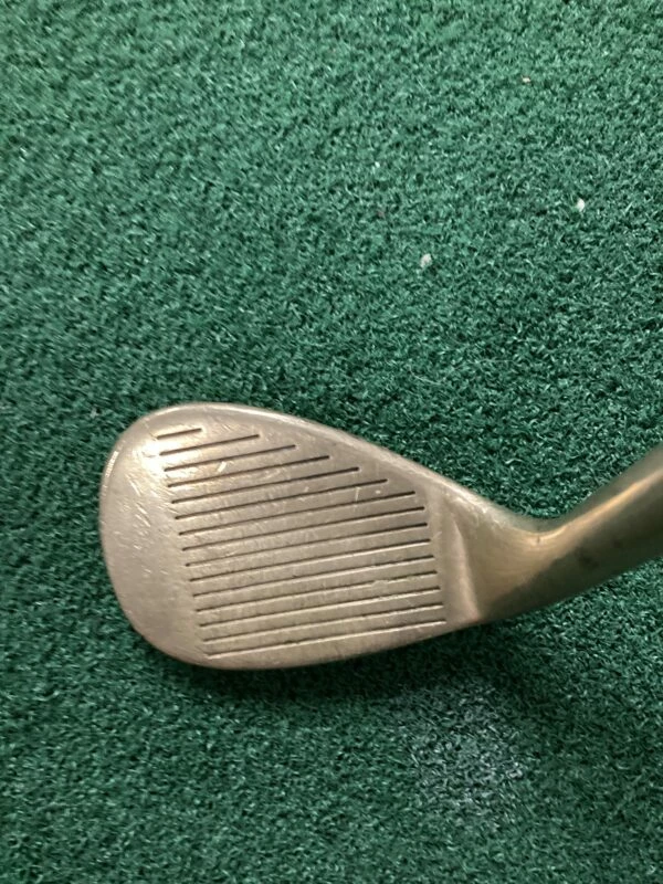 Cleveland Tour Action 900 BRZ 56° (Gold) 2 Cleveland Tour Action 900 BRZ 56° (Gold) - Image 2