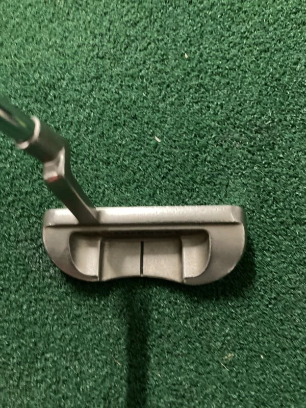 Odyssey White Hot 4 Putter 3 Odyssey White Hot 4 Putter - Image 3