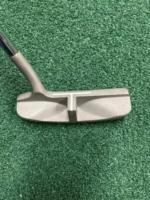 Ben Sayers Right Line 2 Putter 3 Ben Sayers Right Line 2 Putter - Image 3